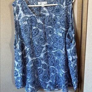 FINAL MARKDOWN Cristina b  Blue and White Paisley Blouse xxl